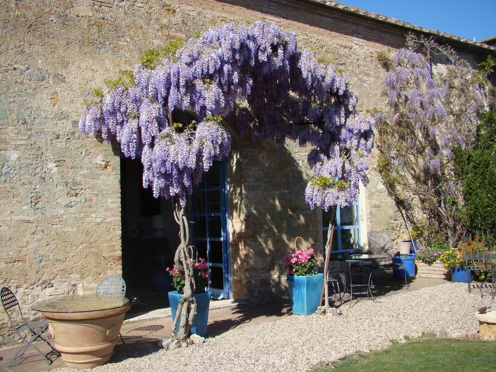 Frances' Lodge Relais Siena Exterior photo